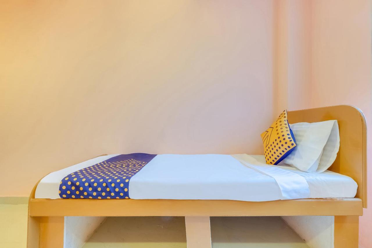 Spot On 64778 Msr Convention Hall Hotel Tirupati Bagian luar foto